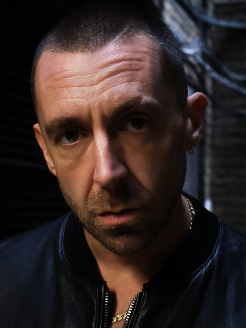 Rock Britânico em Terras Lusitanas: Miles Kane Prepara Retorno Triunfal a Portugal