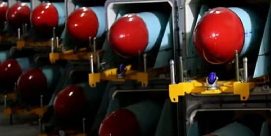 Escalada no Médio Oriente eleva tensão global após reforço militar iraniano