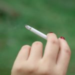 Reino Unido avança para criar geração livre de fumo com nova lei sobre tabaco e vapes