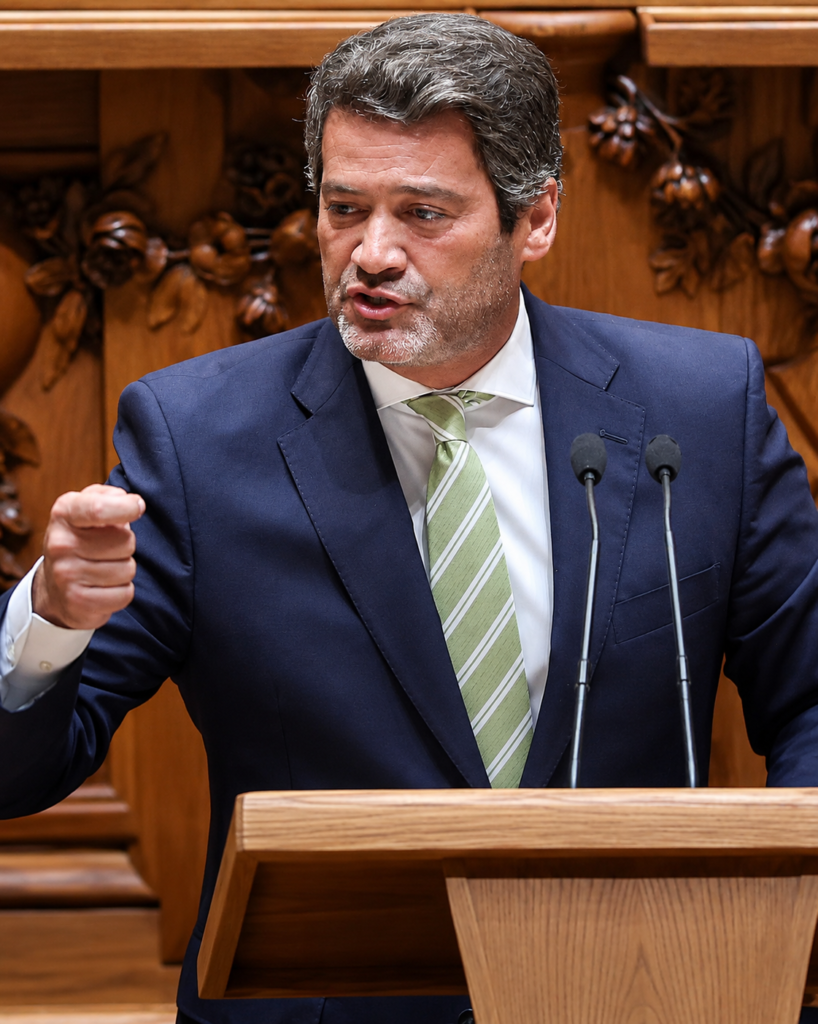 Parlamento debate moção de censura do Chega ao Governo português
